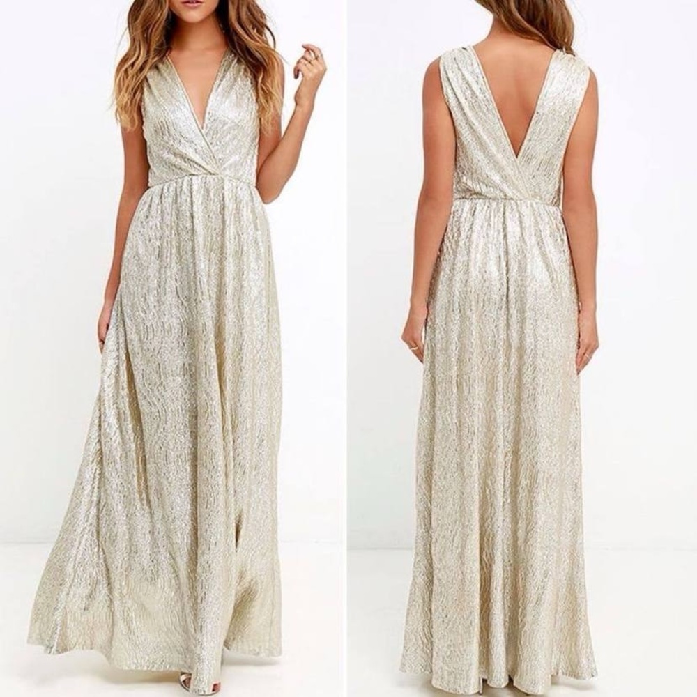Lulu’s All That’s Shimmer is Gold Dress Size XS